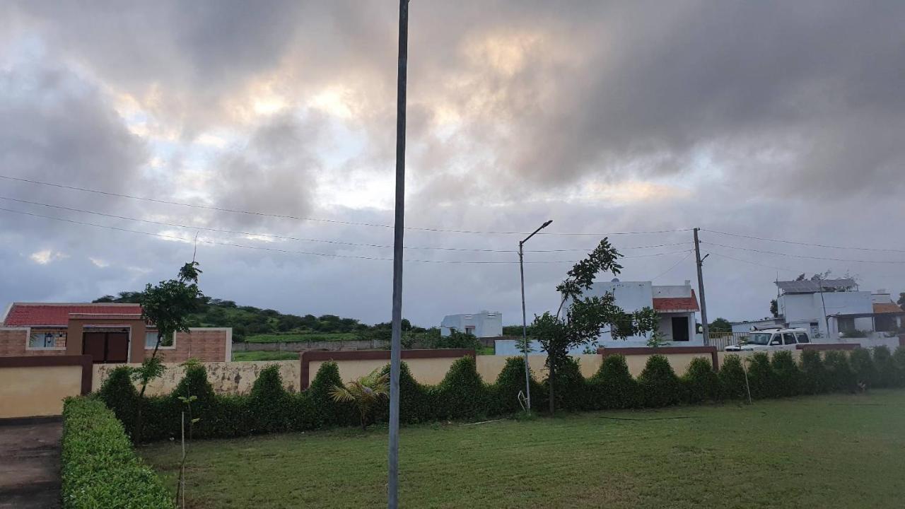 Villa Krishna Farm & Forest Bhuj Exterior foto